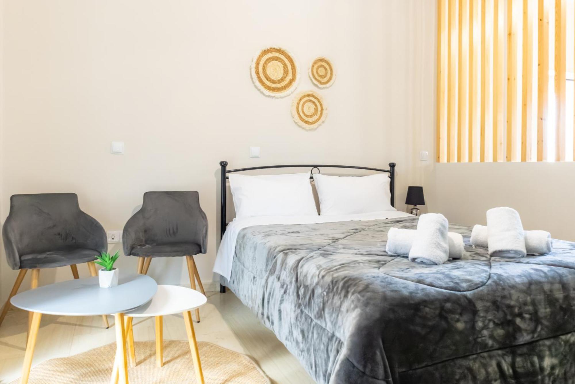P&K Luxury Apartments 3 Каламата Экстерьер фото
